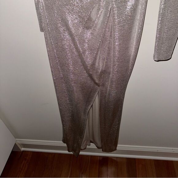 Eliza J Silver Metallic V-Neck Twist Front Plunging Long-Sleeve Wrap Gown - Picture 7 of 15